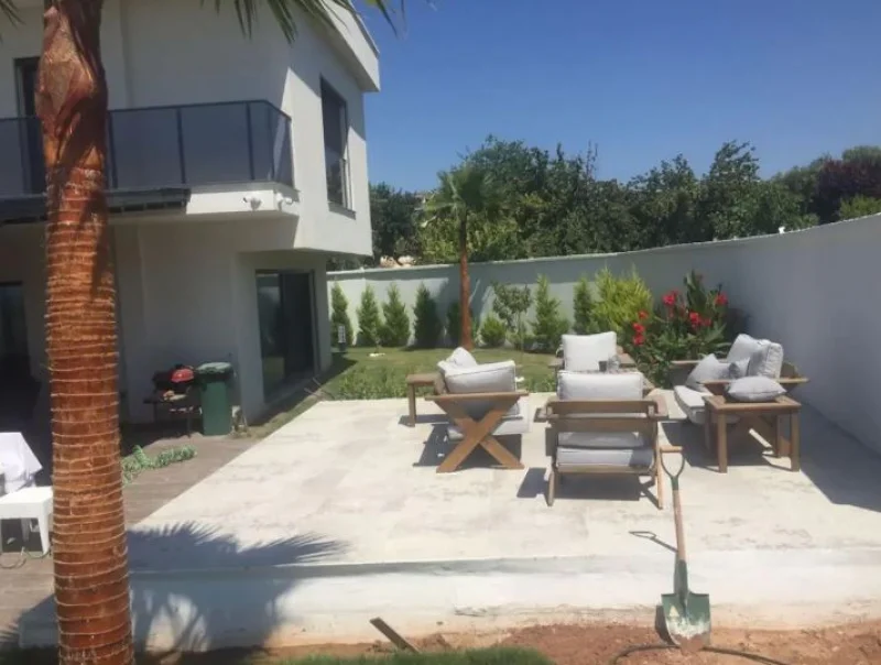 Villa Mucize ; Kuşadası'nda 5+2 Villa
